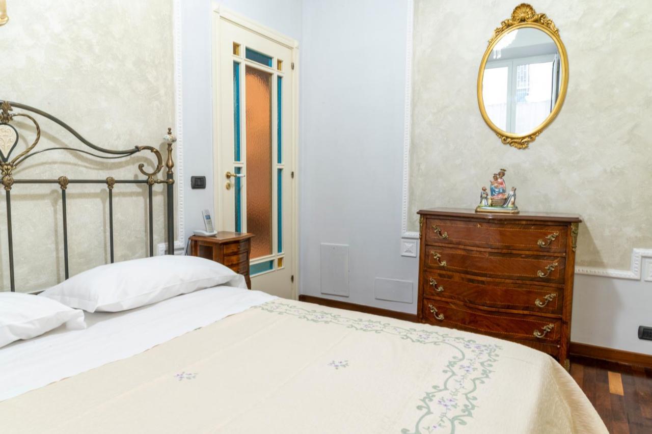 Deluxe Apartment With Garden In Vomero เนเปิลส์ ภายนอก รูปภาพ