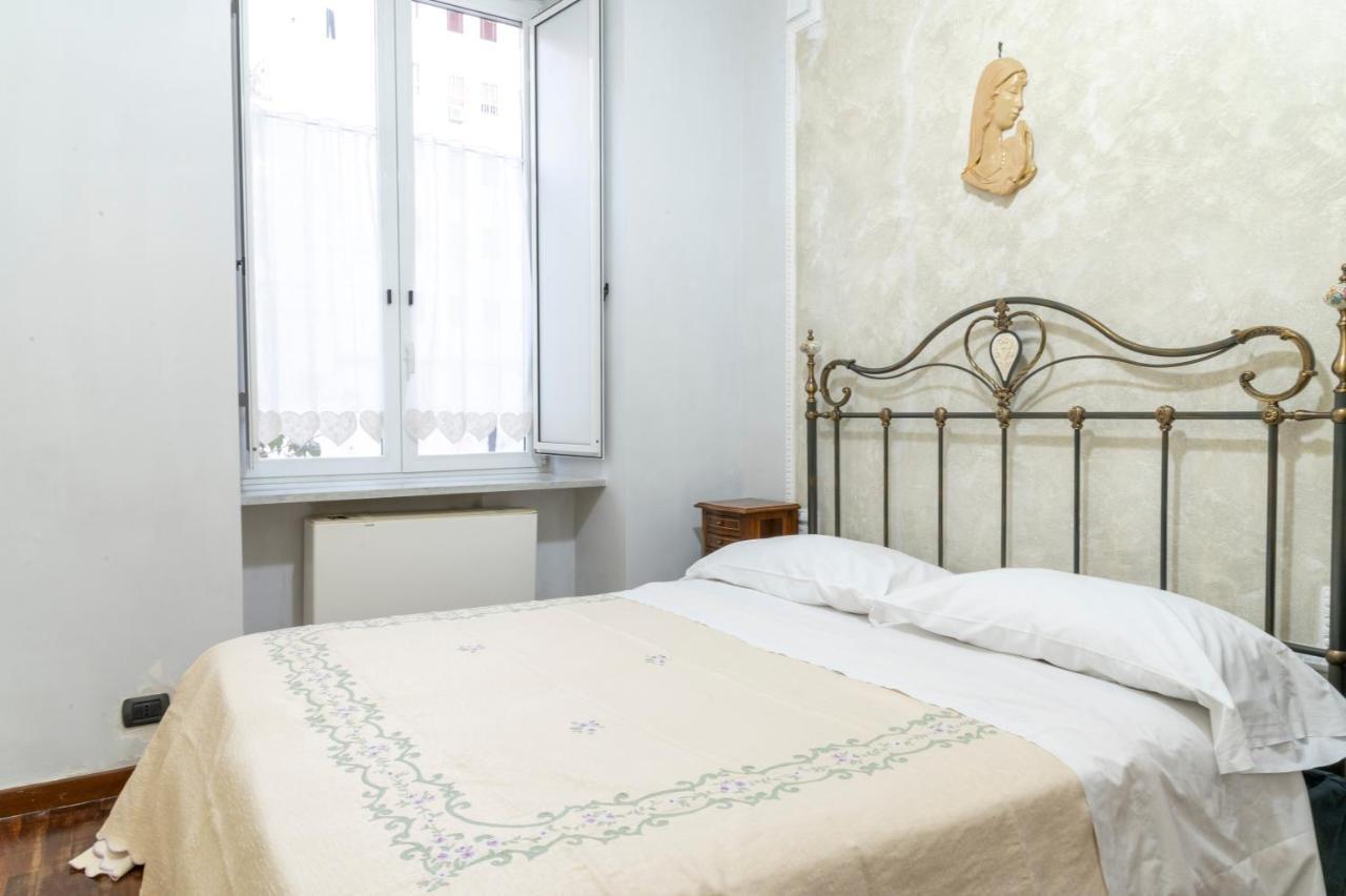 Deluxe Apartment With Garden In Vomero เนเปิลส์ ภายนอก รูปภาพ