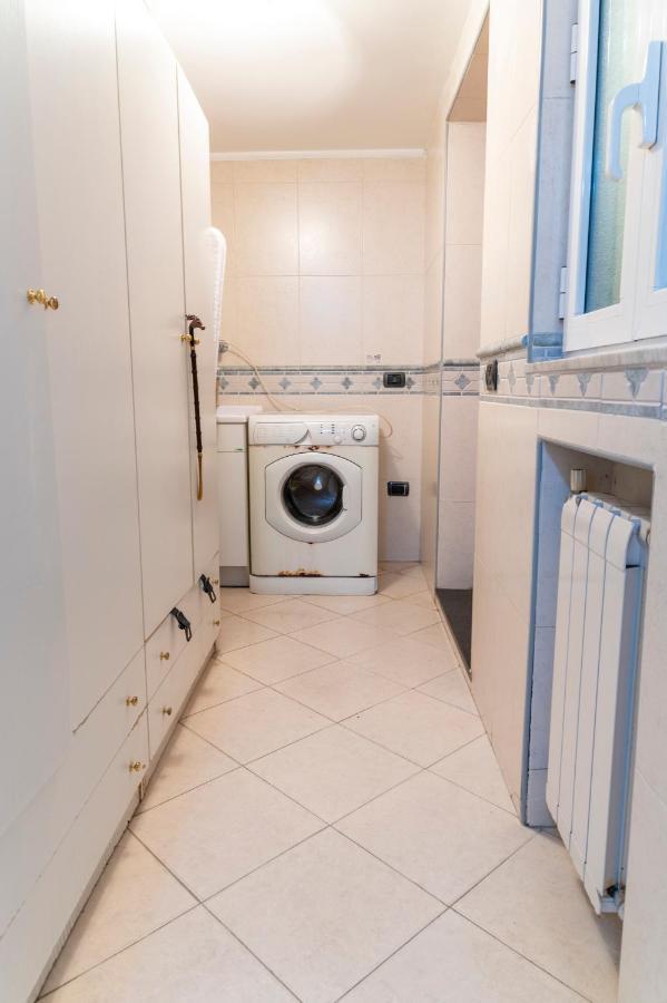 Deluxe Apartment With Garden In Vomero เนเปิลส์ ภายนอก รูปภาพ